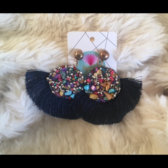 New 2 pairs for 15 tassel boho earrings - Picture 2 of 6